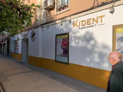 Entrada - Clínica Dental Kident